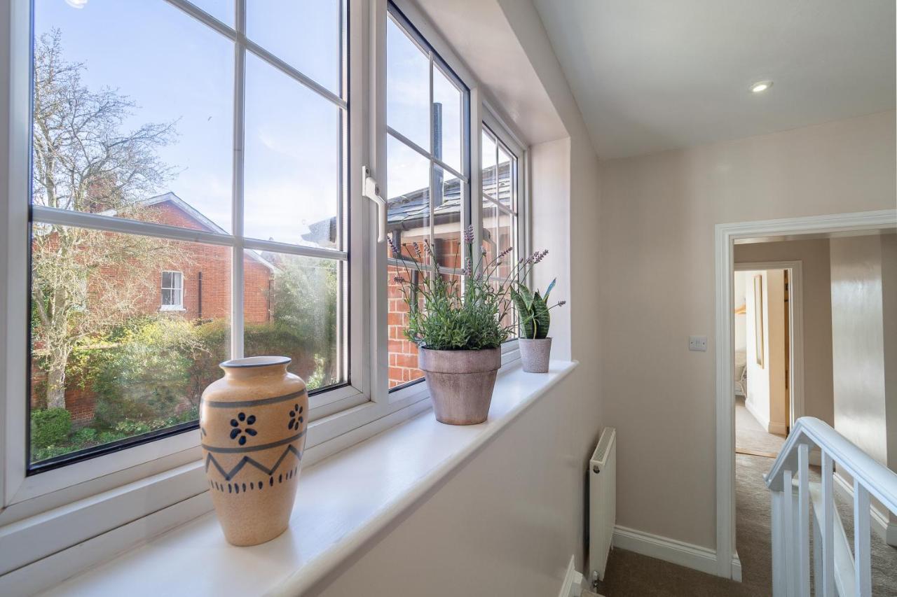 Adorable Cottage With A Log Burner In Heavenly Village - Constable Lodge Nayland ภายนอก รูปภาพ