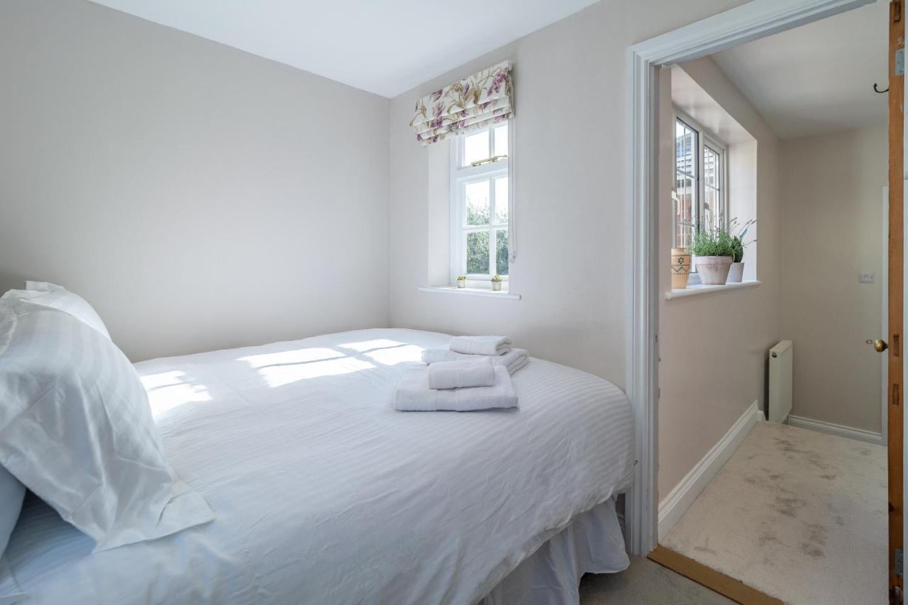 Adorable Cottage With A Log Burner In Heavenly Village - Constable Lodge Nayland ภายนอก รูปภาพ