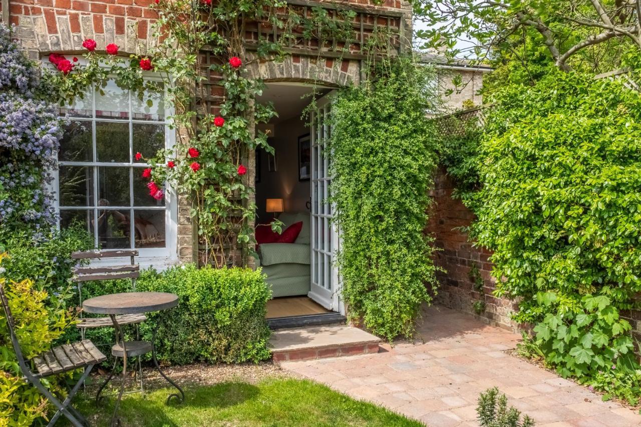 Adorable Cottage With A Log Burner In Heavenly Village - Constable Lodge Nayland ภายนอก รูปภาพ